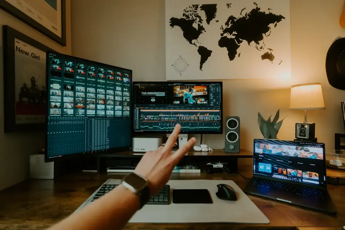 Colour grading suite with reference monitors